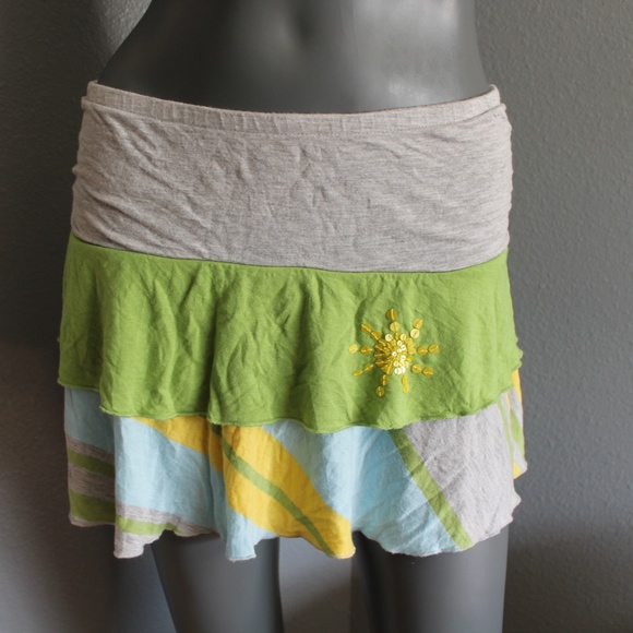 Billabong Layered Ruffle Sequin Skirt Size Small - Picture 3 of 3